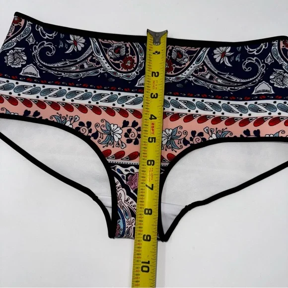 NWOT Clover Canyon swimsuit bikini. Top is a medium and bottoms are small - Picture 10 of 13